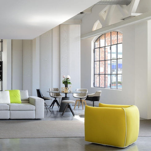 Mia Armchair